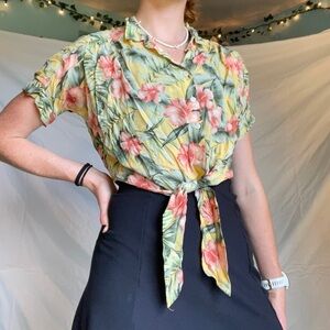 American Eagle Outfitters Floral Cropped Shirt